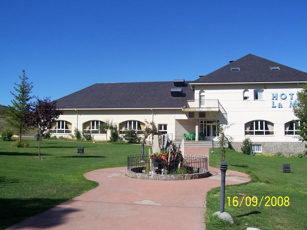 Hotel La Mora Villaseca de Laciana Eksteriør billede