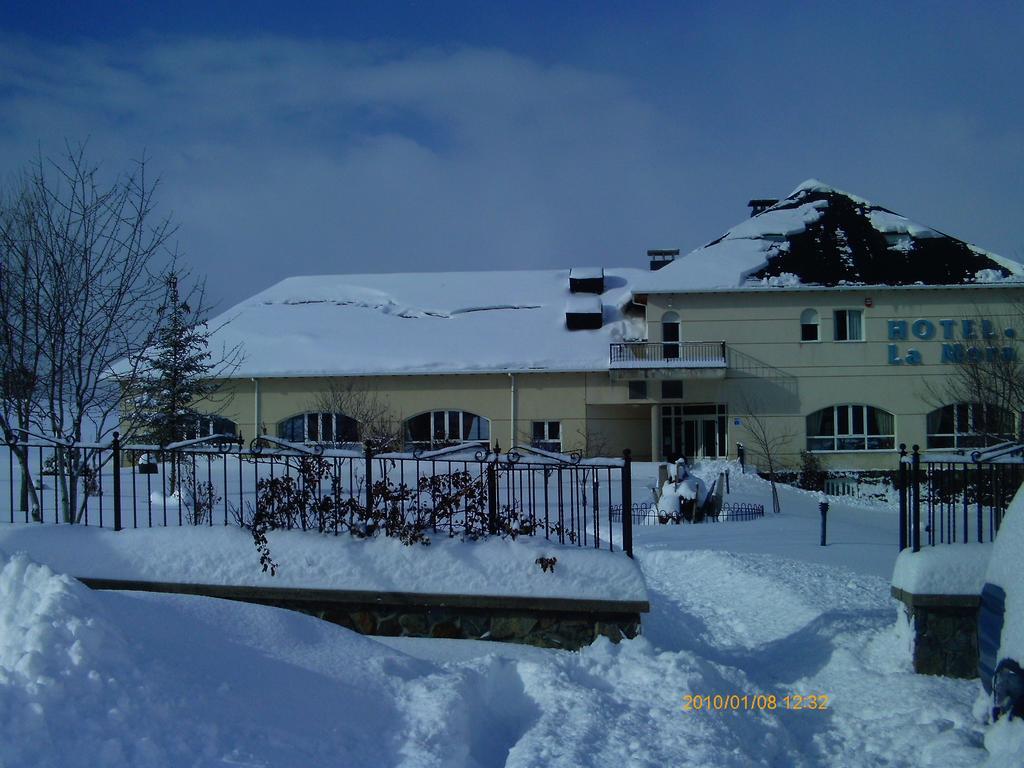 Hotel La Mora Villaseca de Laciana Eksteriør billede